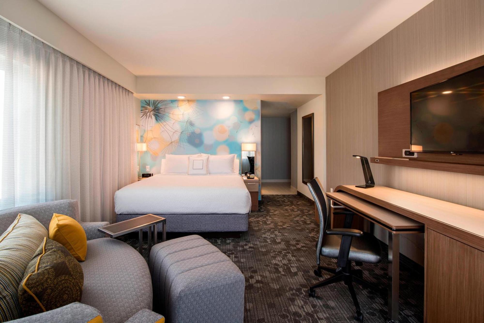 คอร์ตยาร์ด บาย แมริออท แคลกรี เซาท์ Hotel คาลการี ภายนอก รูปภาพ