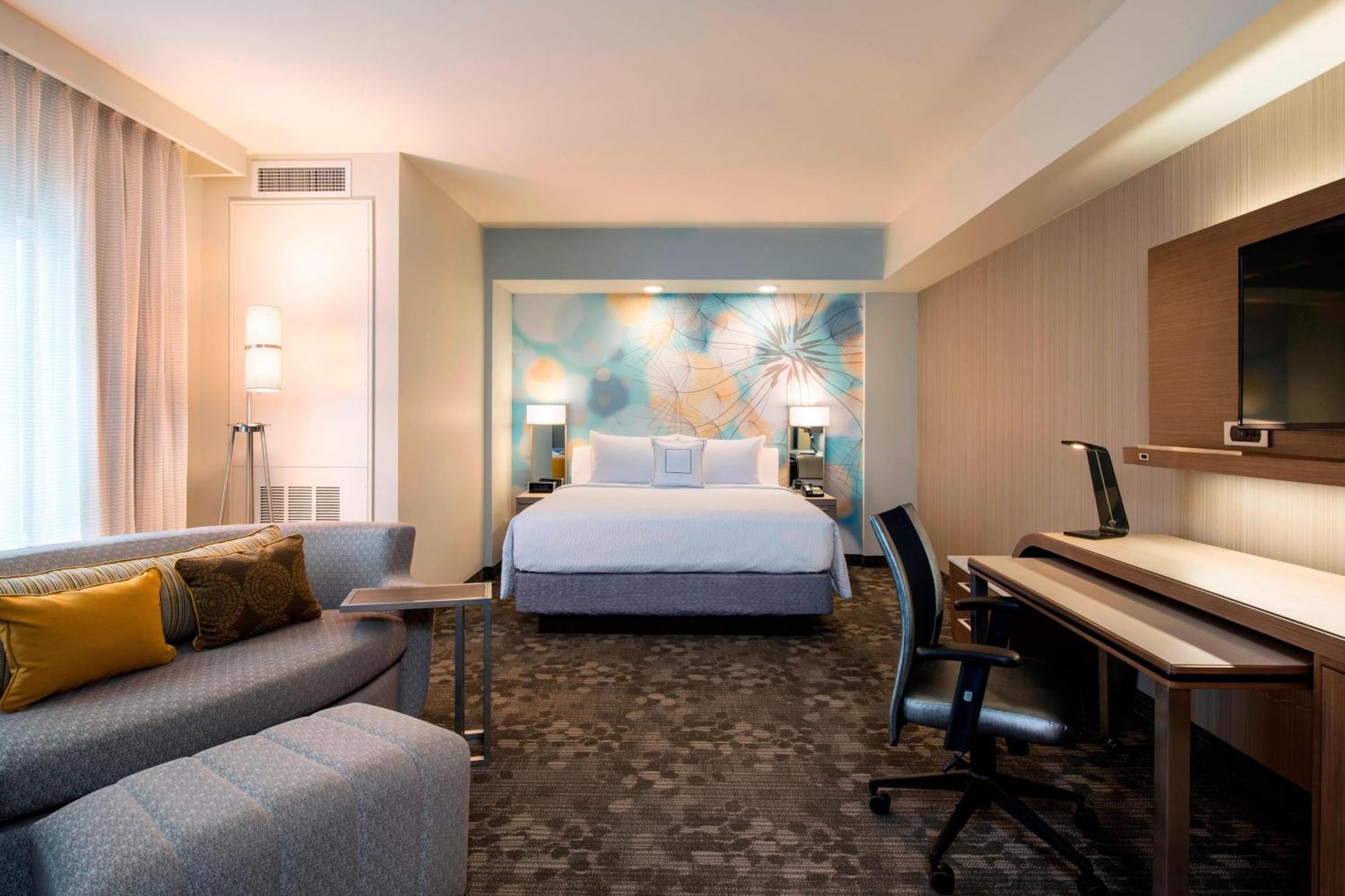 คอร์ตยาร์ด บาย แมริออท แคลกรี เซาท์ Hotel คาลการี ภายนอก รูปภาพ